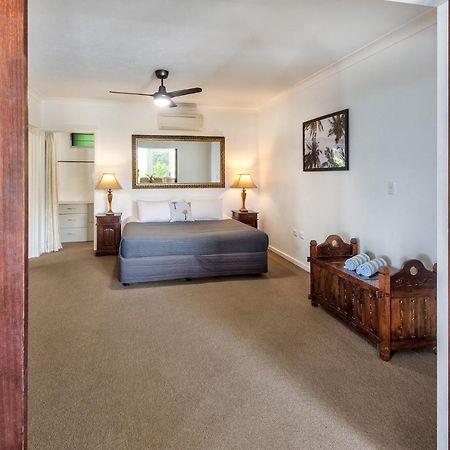 3 Bedroom Poinciana Lodge Isla Hamilton Exterior foto